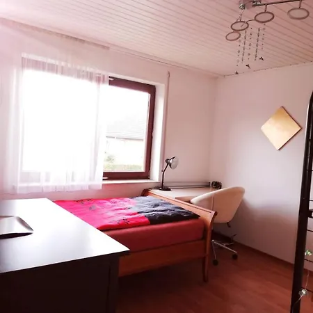 100M2 3-Zimmer Monteuer Arbeiter Wohnung Kassel Lägenhet