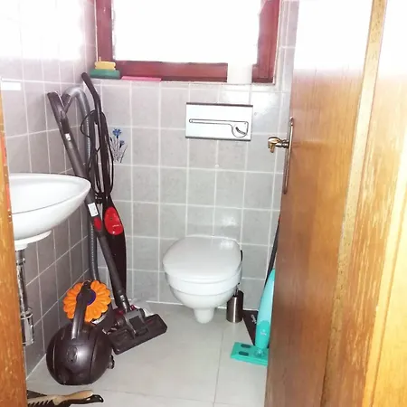 100M2 3-Zimmer Monteuer Arbeiter Wohnung Kassel Lägenhet *